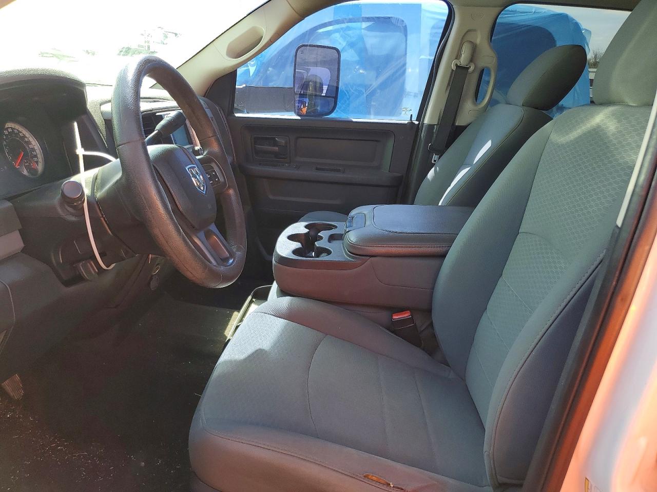 2017 RAM 2500 ST photo 13