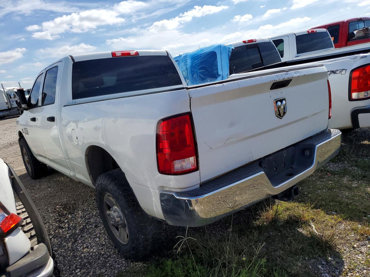 2017 RAM 2500 ST photo 3