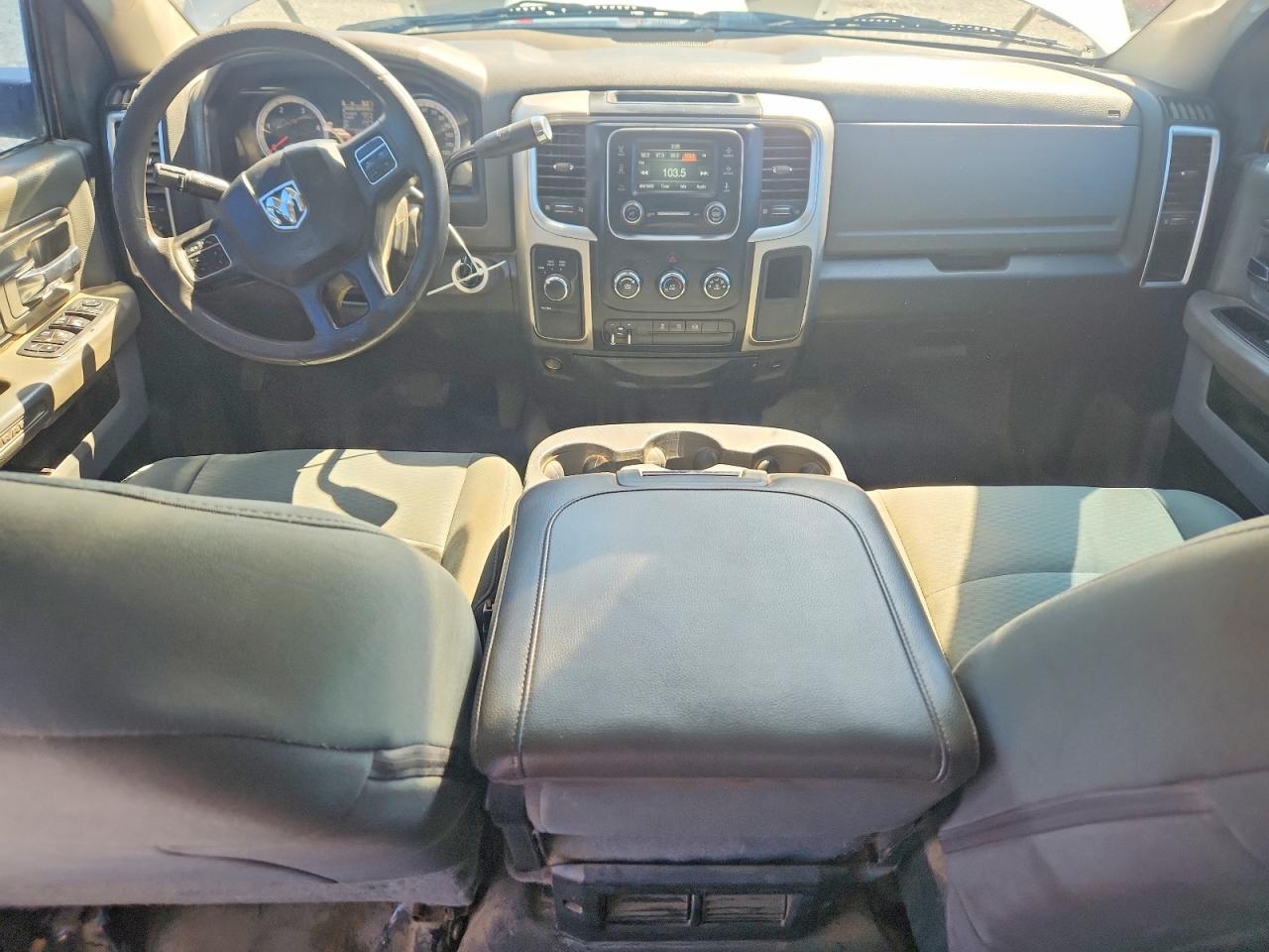 2017 RAM 2500 SLT photo 15