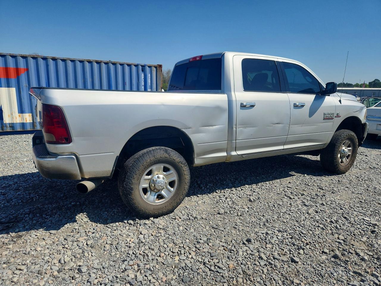 2017 RAM 2500 SLT photo 5