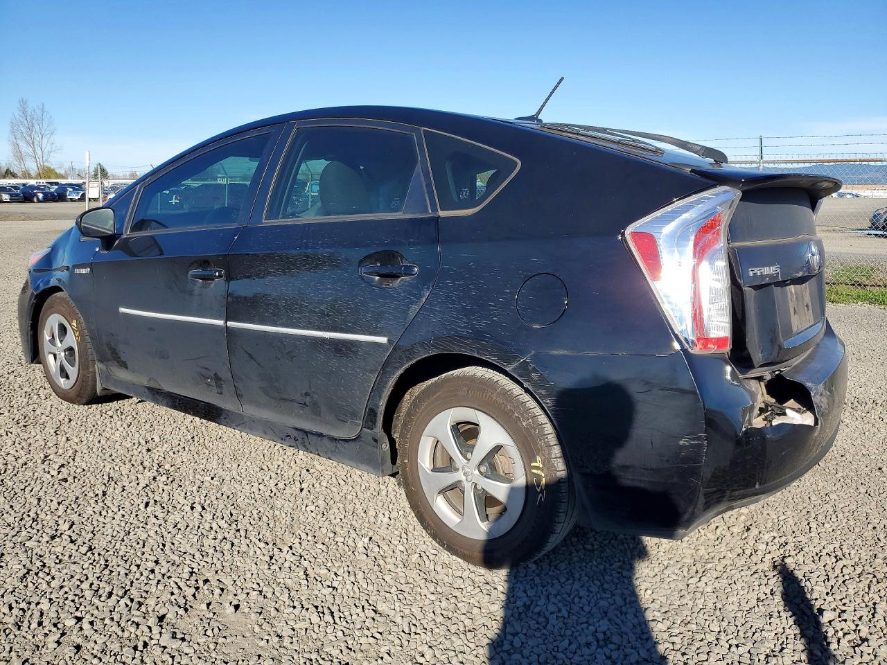 2015 TOYOTA PRIUS THREE photo 2