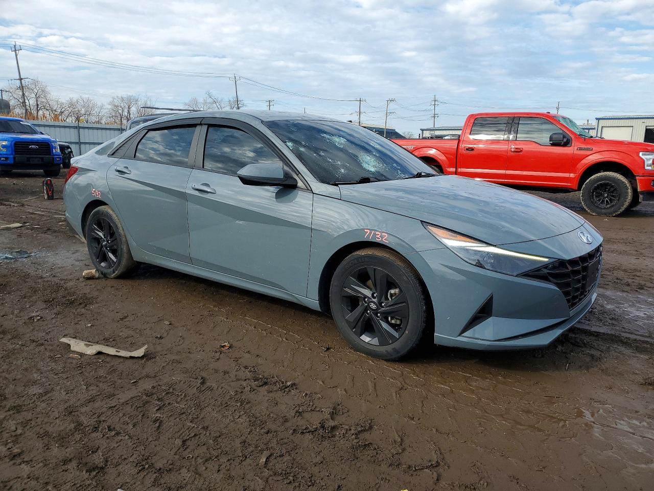 2022 HYUNDAI ELANTRA SEL photo 10