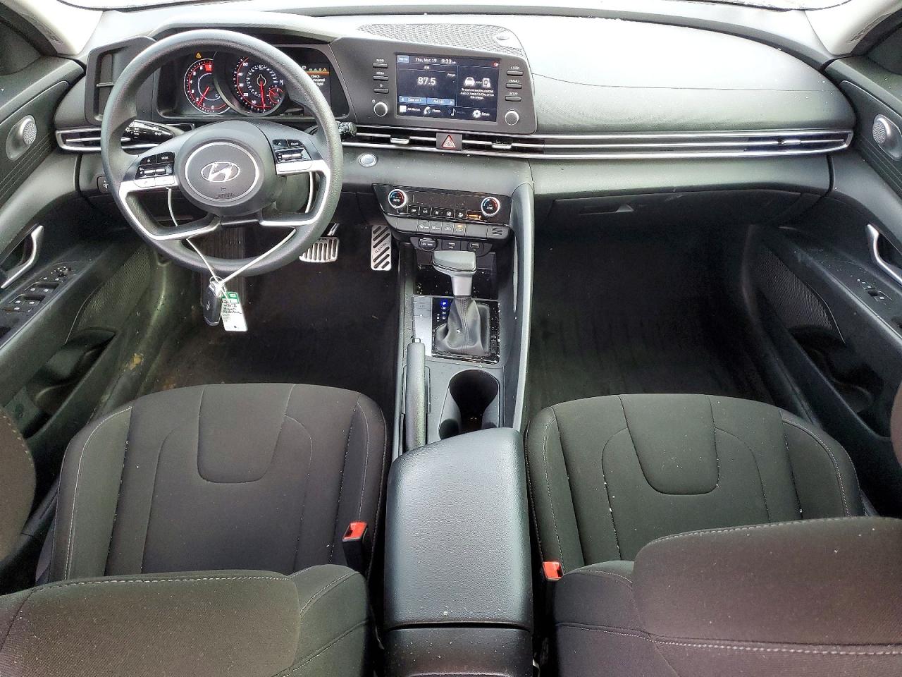 2022 HYUNDAI ELANTRA SEL photo 22