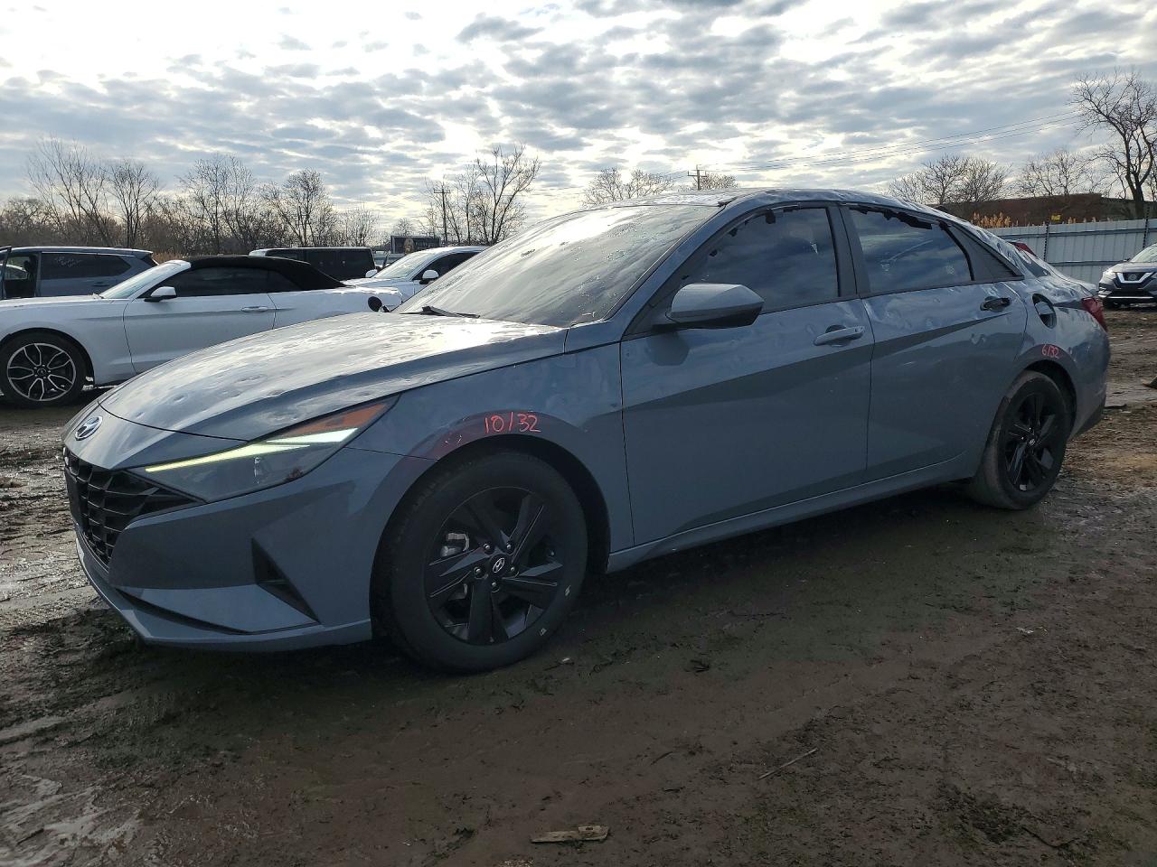 2022 HYUNDAI ELANTRA