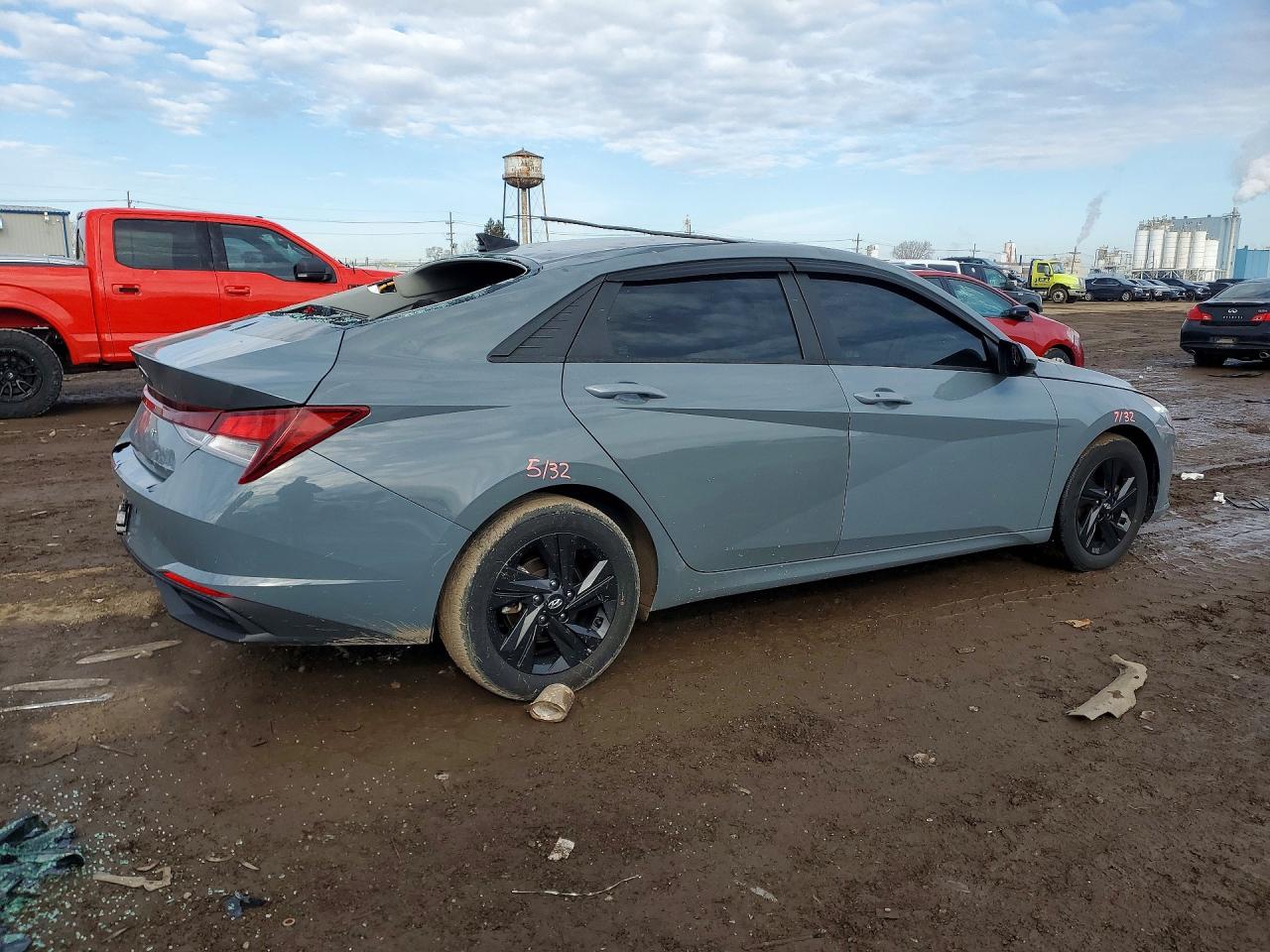 2022 HYUNDAI ELANTRA SEL photo 7