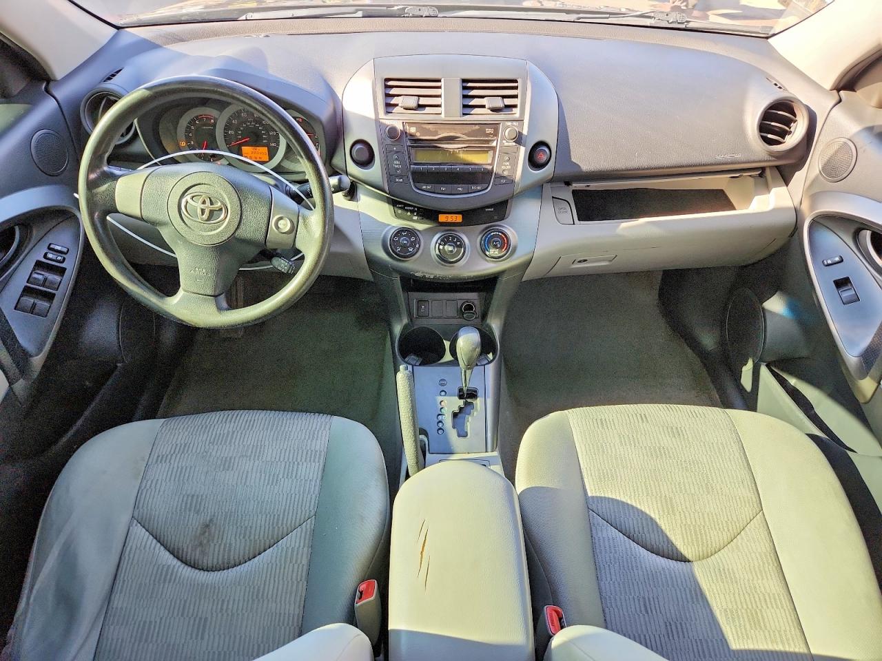 2011 TOYOTA RAV4 BASE photo 15