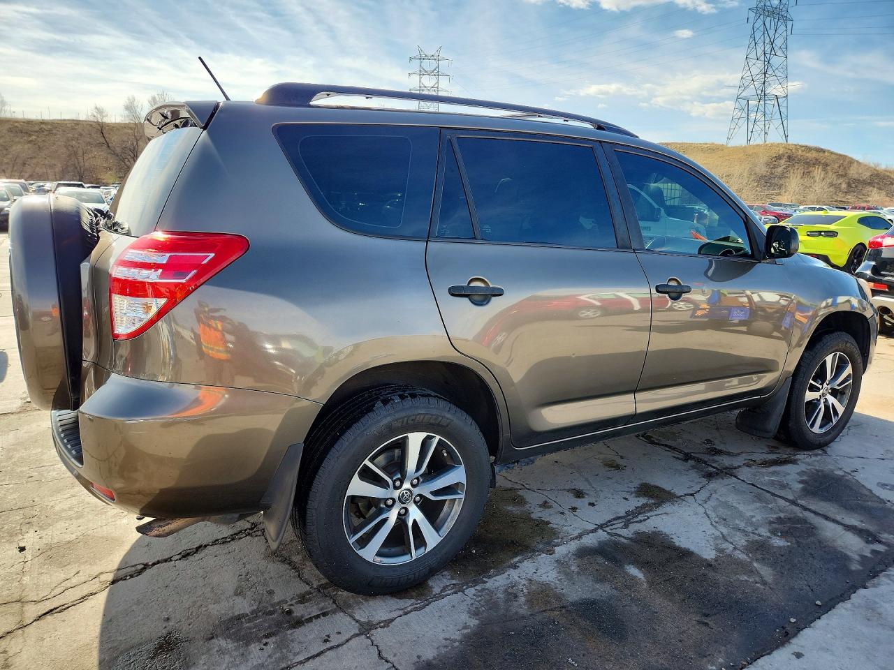 2011 TOYOTA RAV4 BASE photo 5