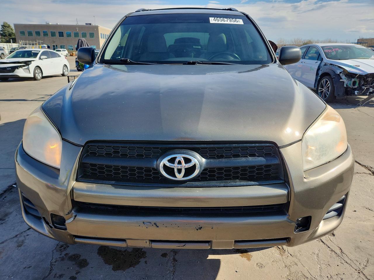 2011 TOYOTA RAV4 BASE photo 9