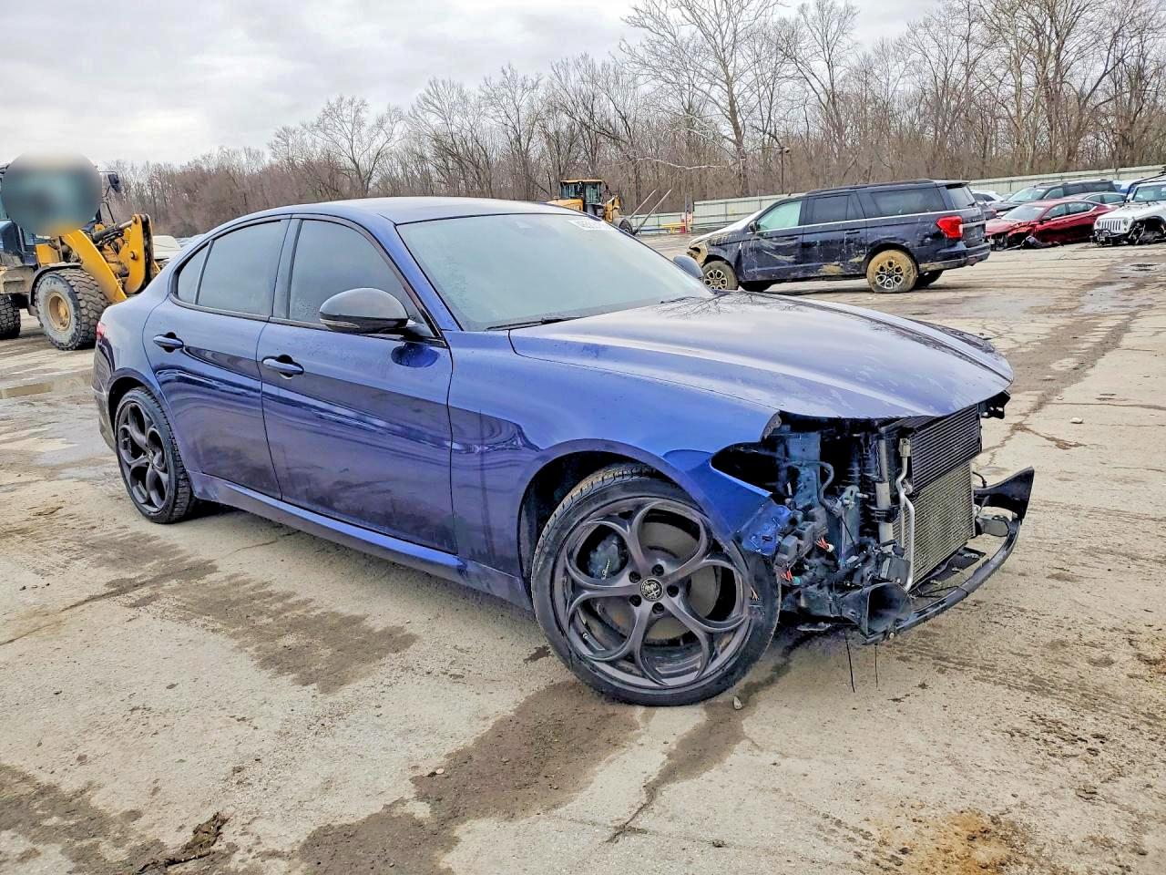 2019 ALFA ROMEO GIULIA TI photo 4