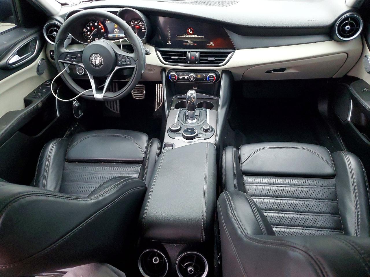 2019 ALFA ROMEO GIULIA TI photo 8