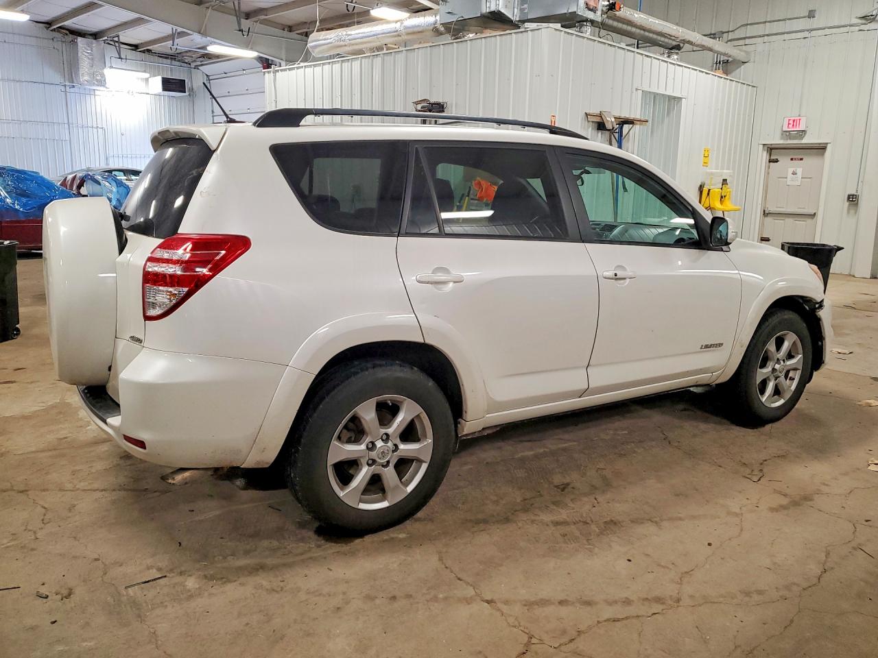 2010 TOYOTA RAV4 LIMITED photo 3