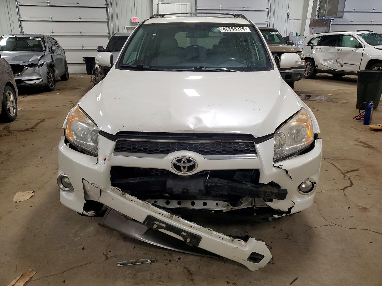 2010 TOYOTA RAV4 LIMITED photo 5