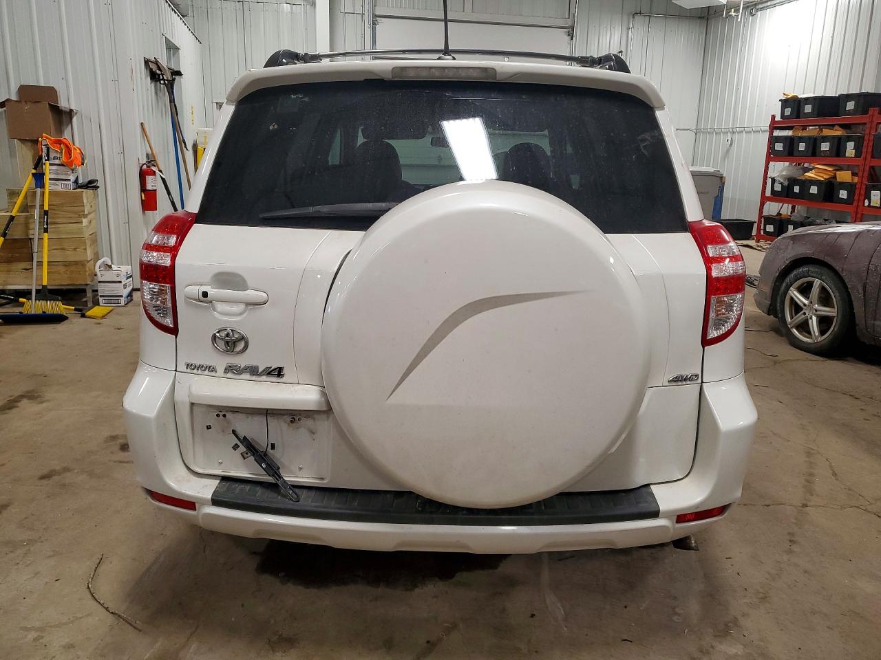 2010 TOYOTA RAV4 LIMITED photo 6