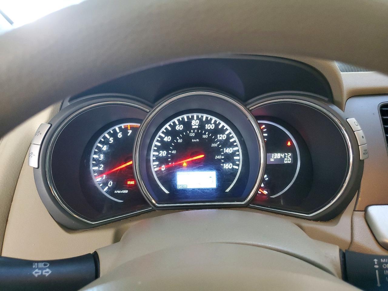 2014 NISSAN MURANO S photo 25