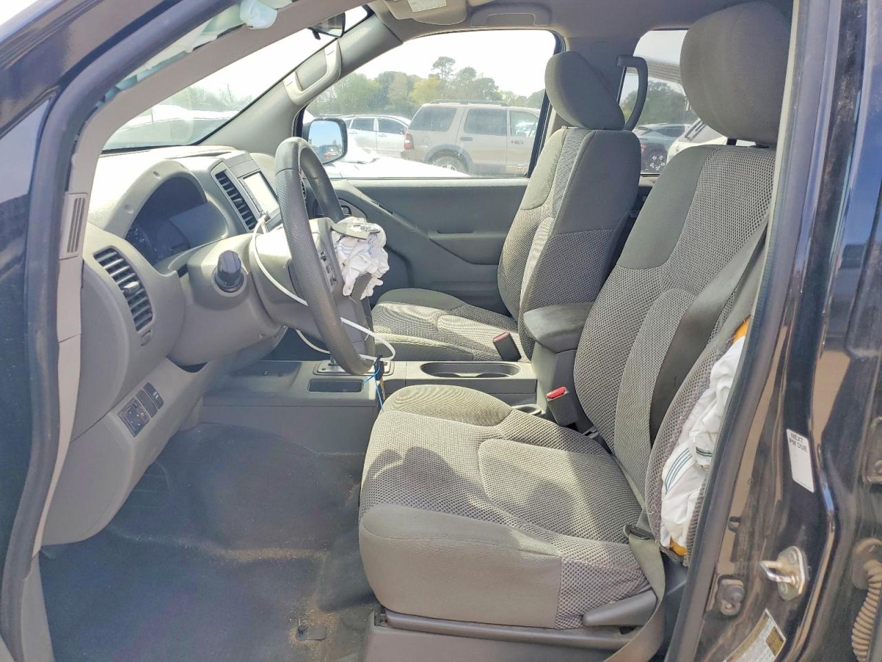 2019 NISSAN FRONTIER SV photo 13
