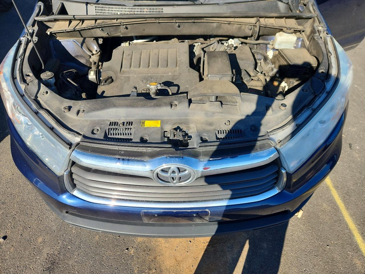 2014 TOYOTA HIGHLANDER XLE photo 11