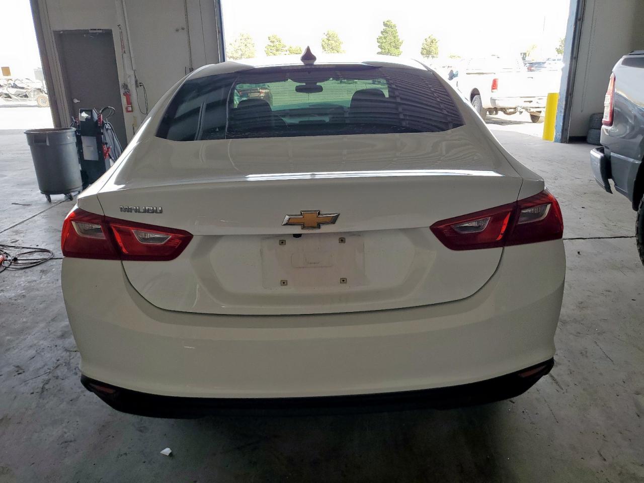 2018 CHEVROLET MALIBU LS photo 16