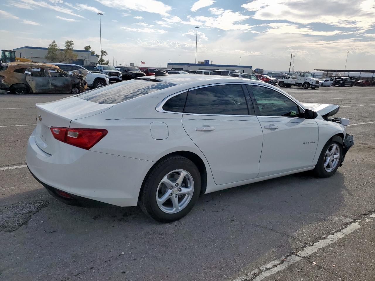 2018 CHEVROLET MALIBU LS photo 7