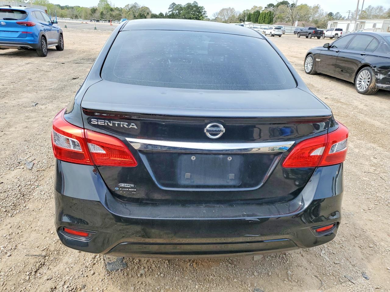 2018 NISSAN SENTRA S photo 11