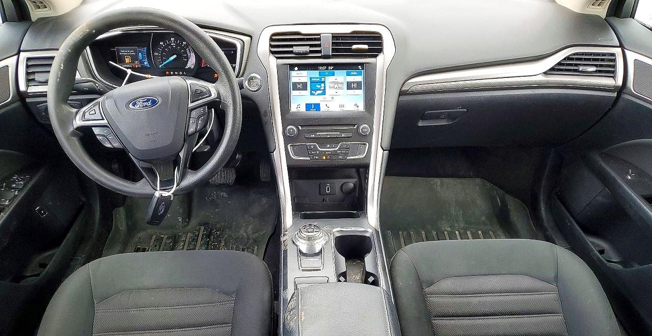 2017 FORD FUSION SE HYBRID photo 8
