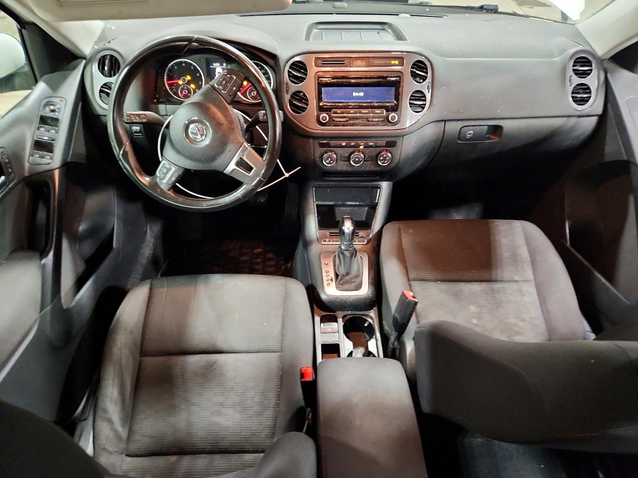 2013 VOLKSWAGEN TIGUAN S photo 8