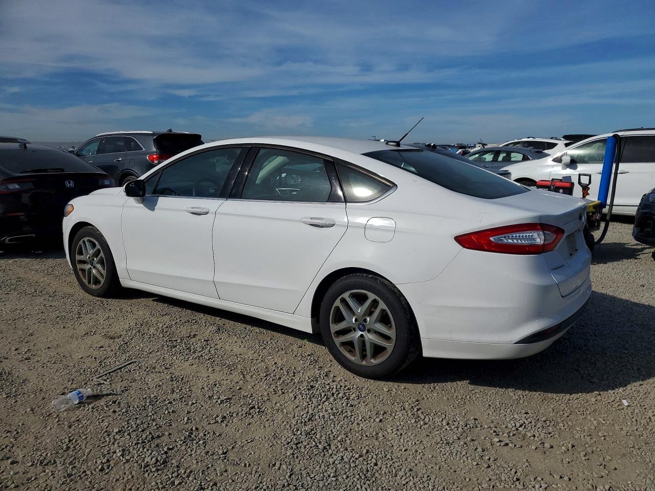 2016 FORD FUSION SE photo 3