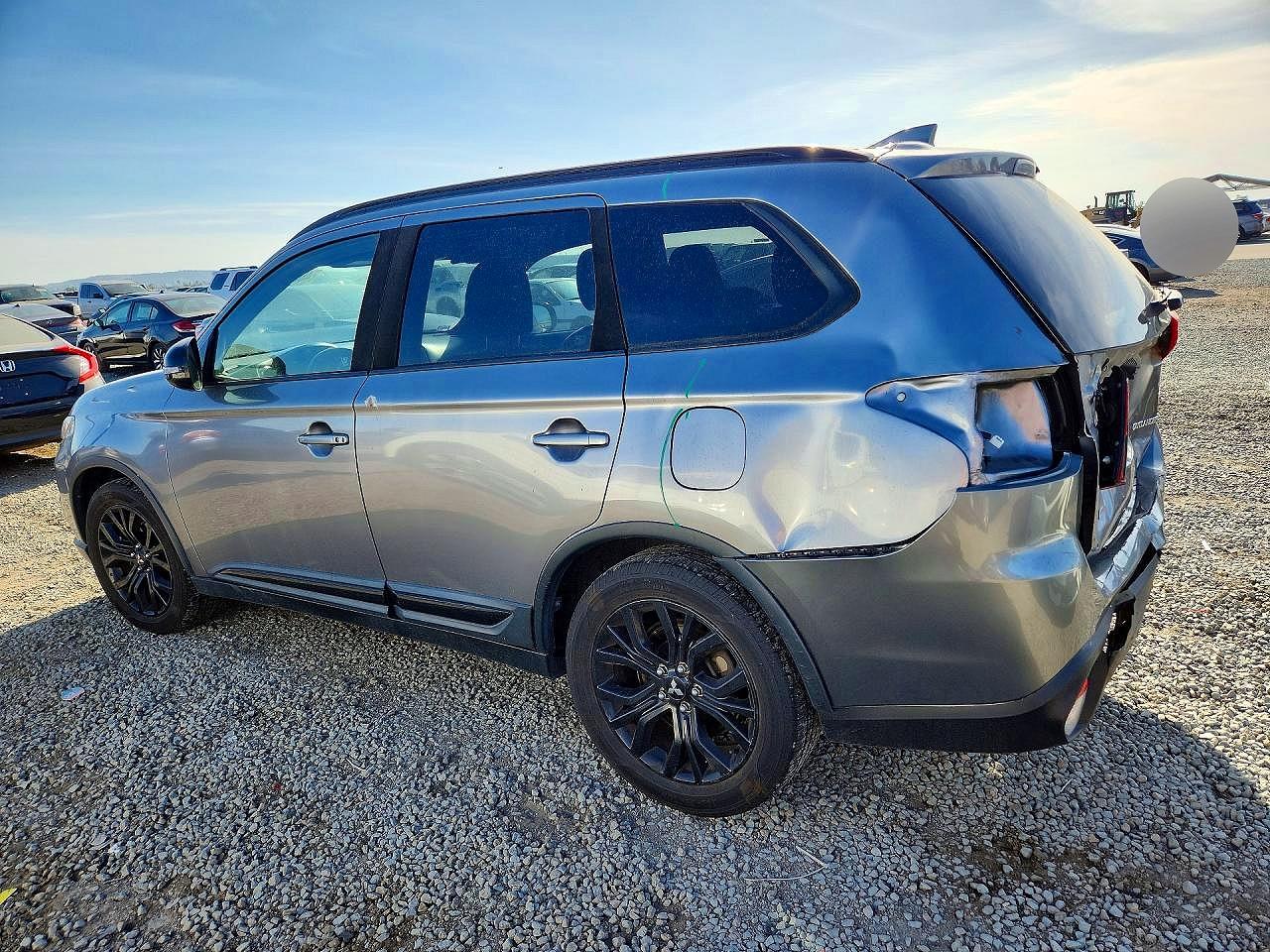 2018 MITSUBISHI OUTLANDER SE photo 2