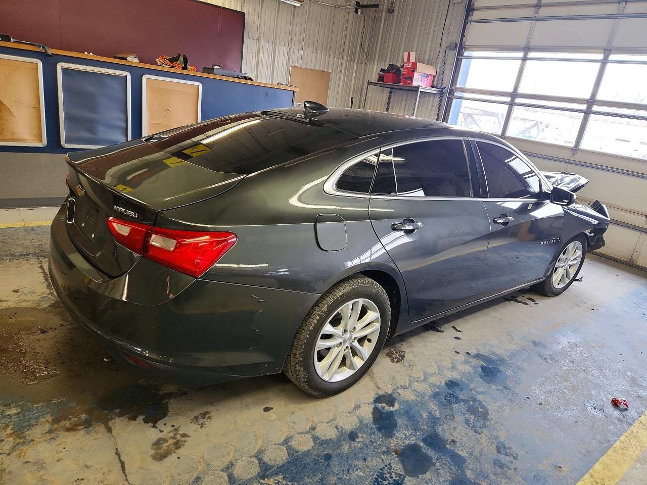 2018 CHEVROLET MALIBU LT photo 3