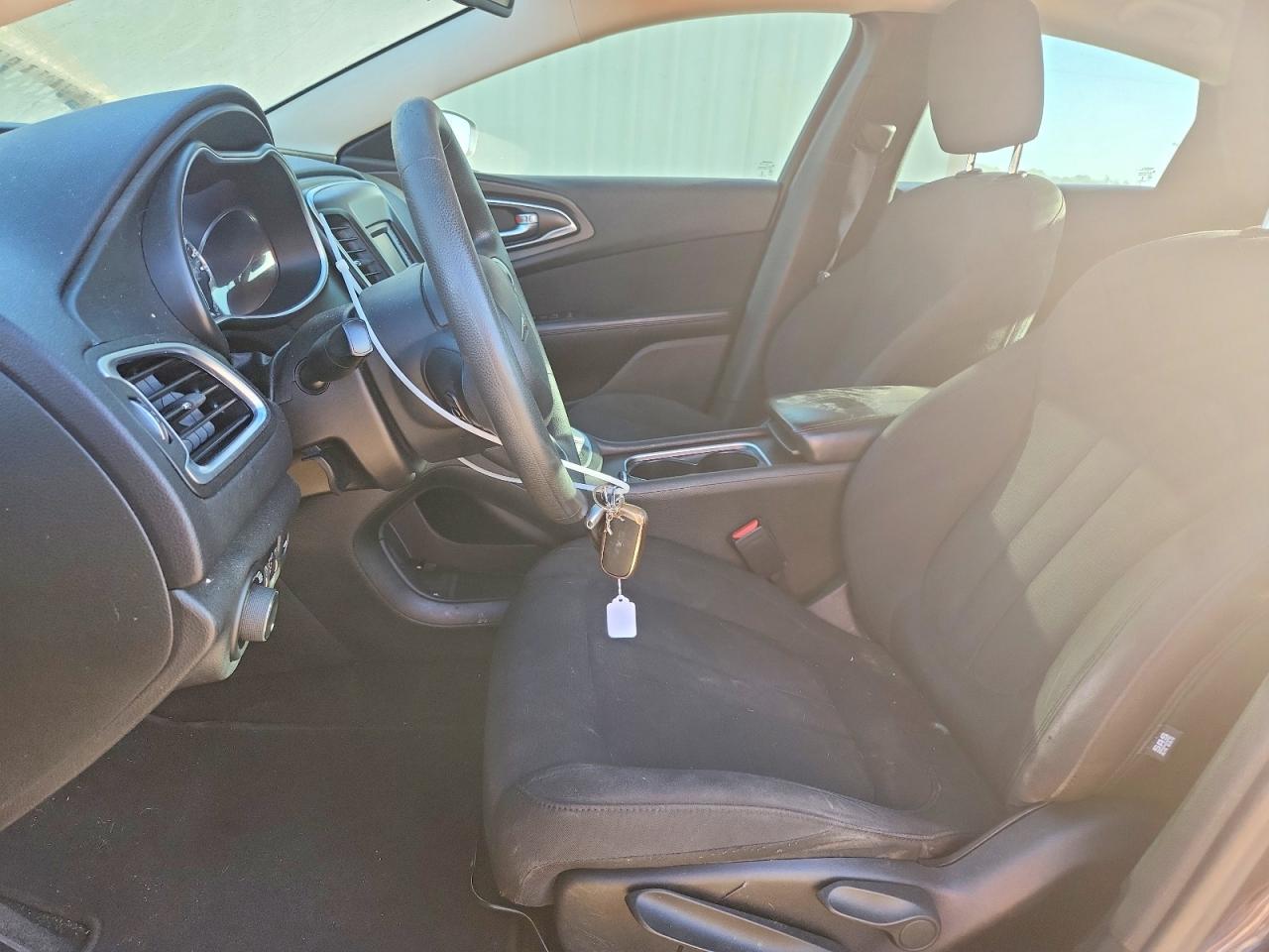 2016 CHRYSLER 200 LIMITED photo 13