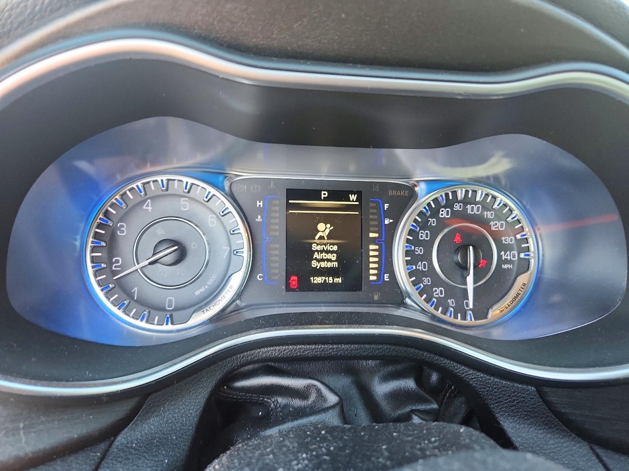 2016 CHRYSLER 200 LIMITED photo 17