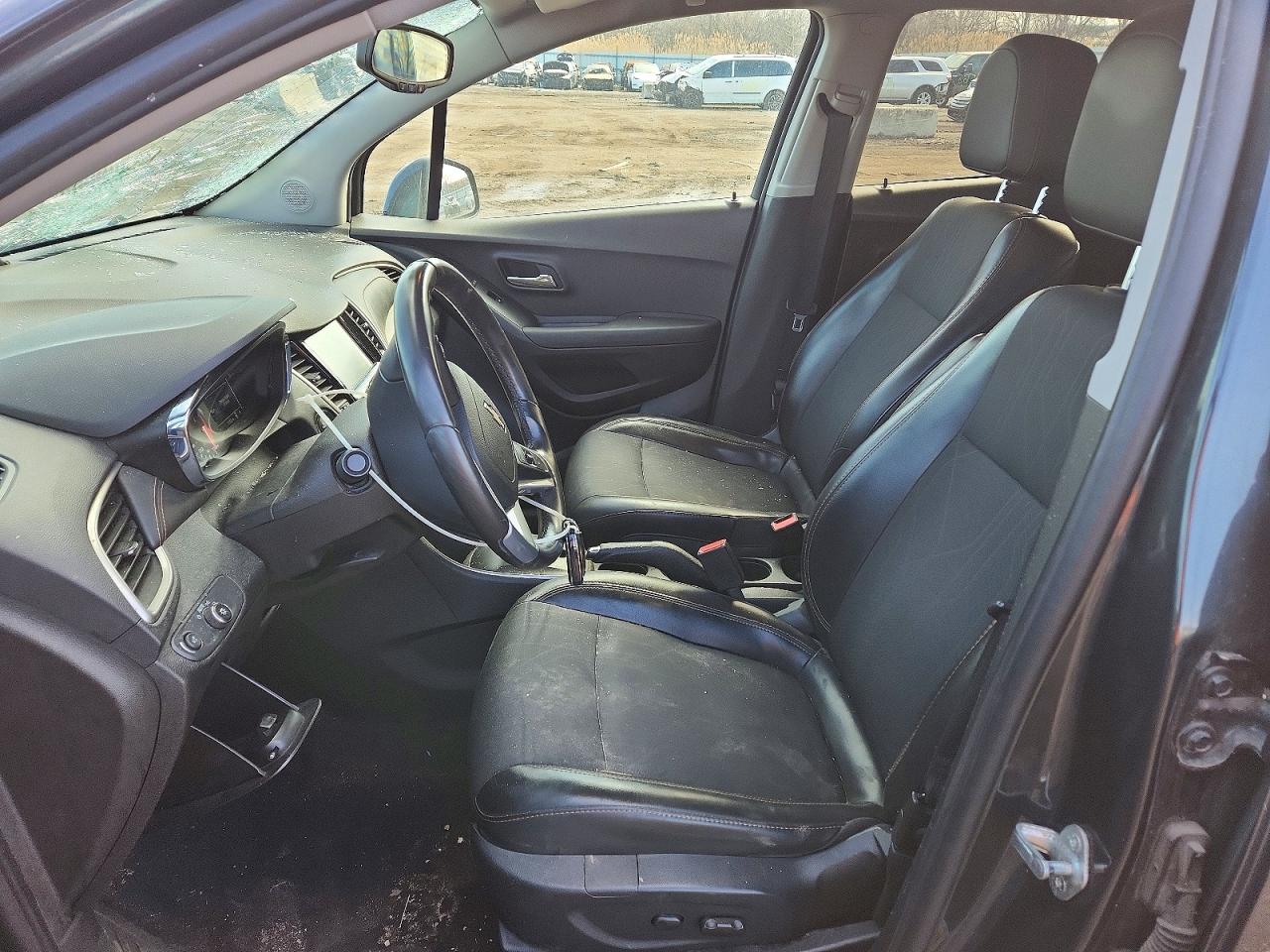 2017 CHEVROLET TRAX 1LT photo 19