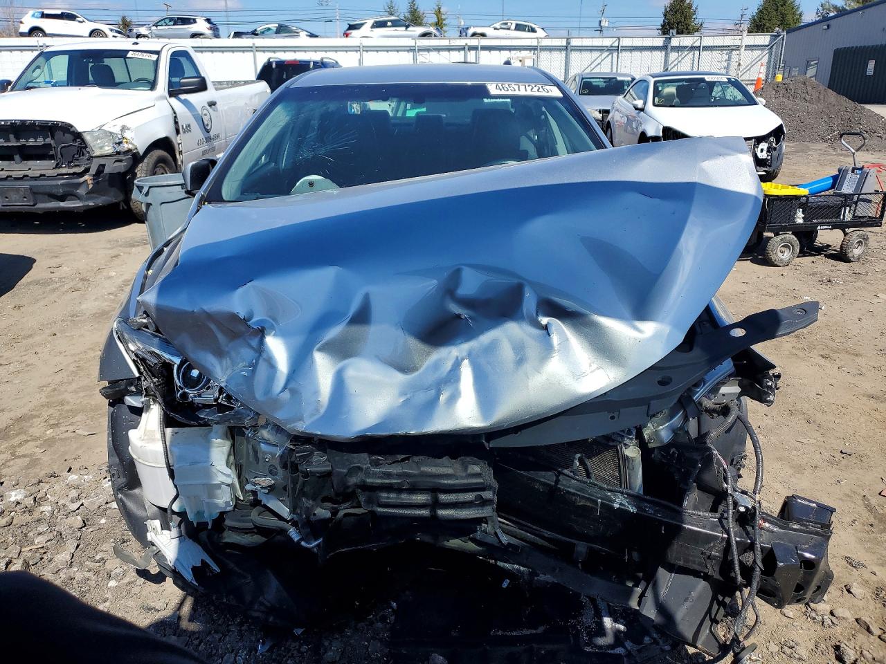 2017 TOYOTA CAMRY SE photo 5