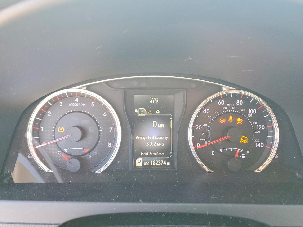 2017 TOYOTA CAMRY SE photo 9