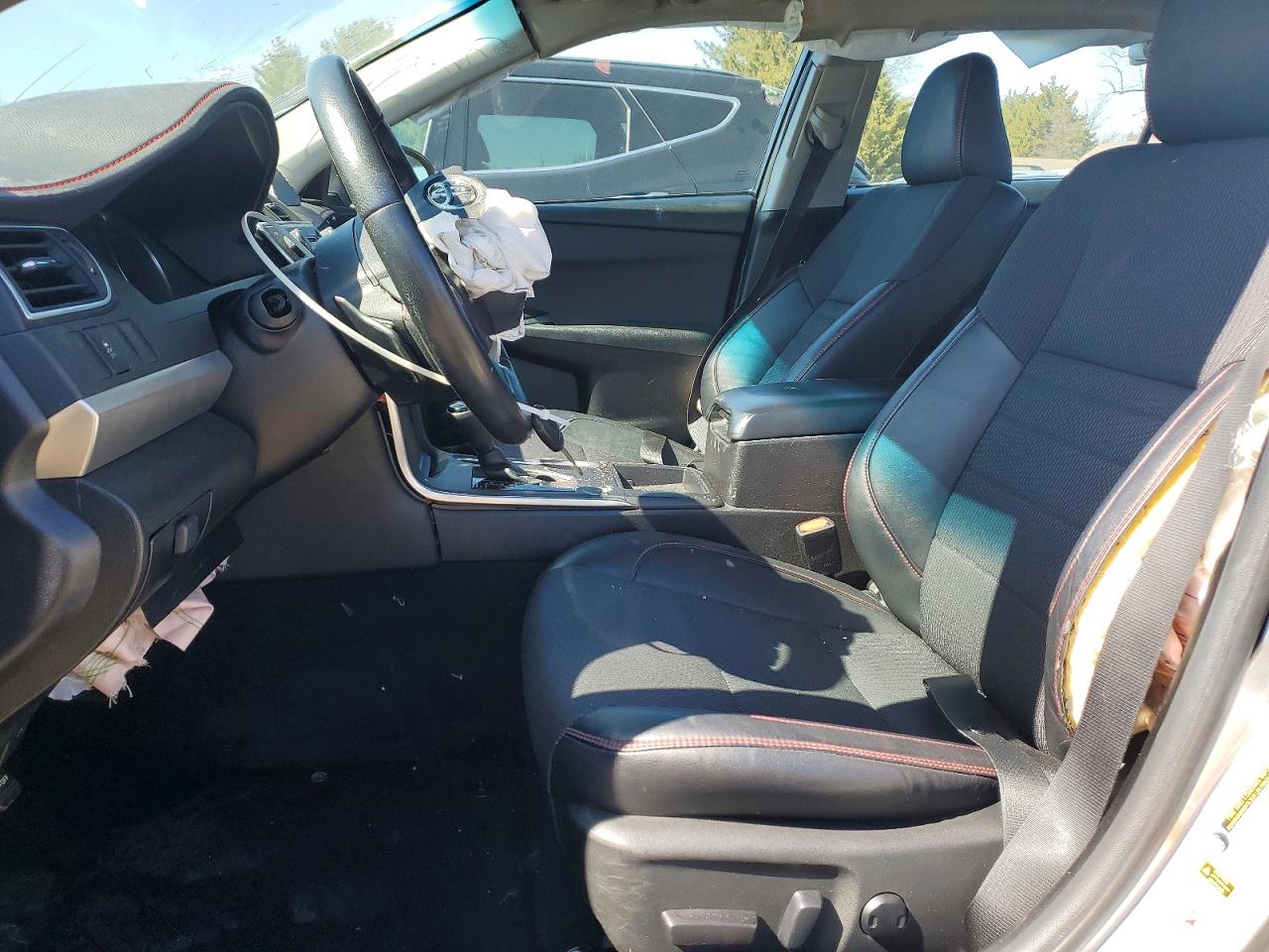 2017 TOYOTA CAMRY SE photo 7