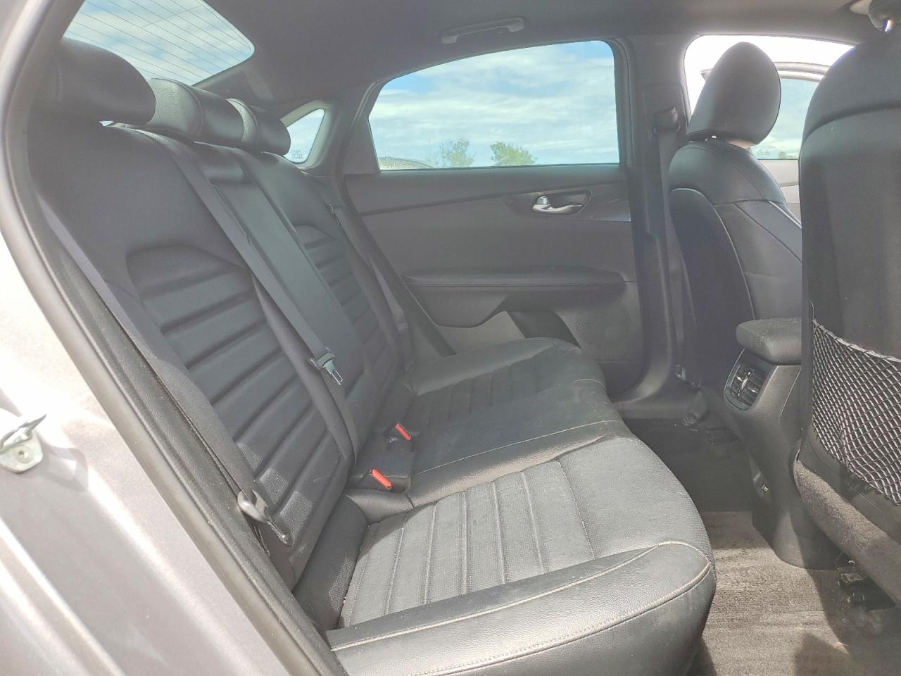 2023 KIA FORTE GT-LINE photo 28