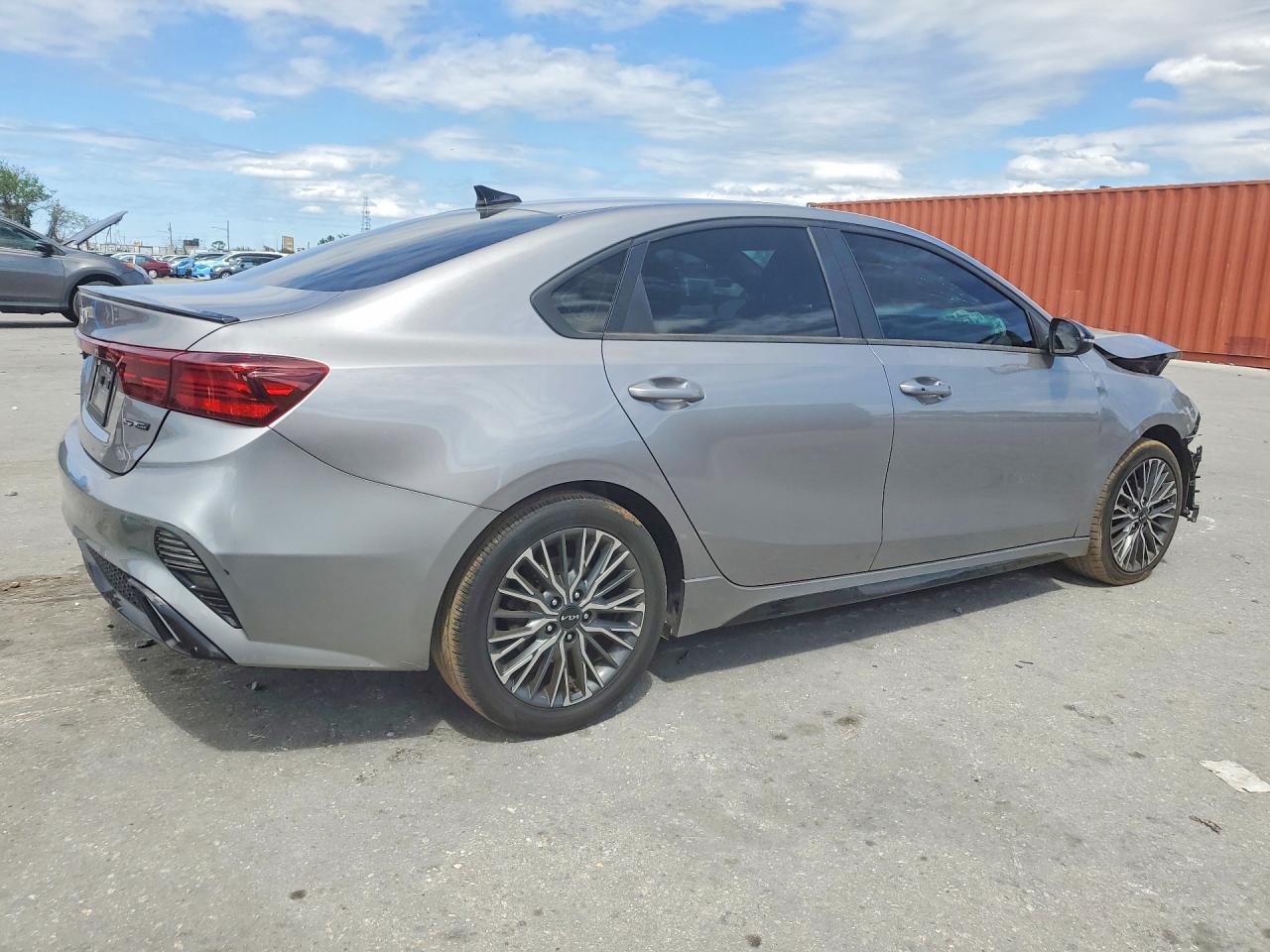 2023 KIA FORTE GT-LINE photo 7