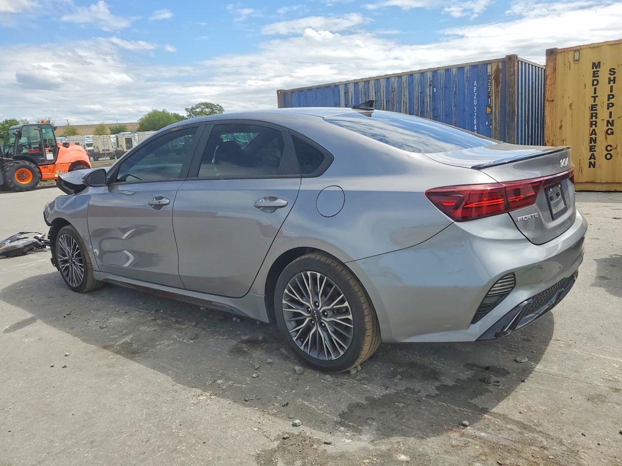 2023 KIA FORTE GT-LINE photo 4