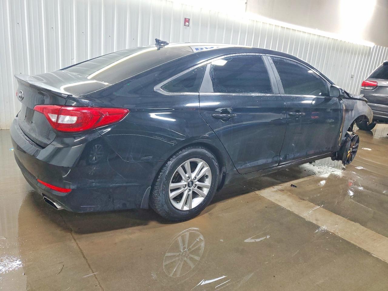 2015 HYUNDAI SONATA SE photo 3