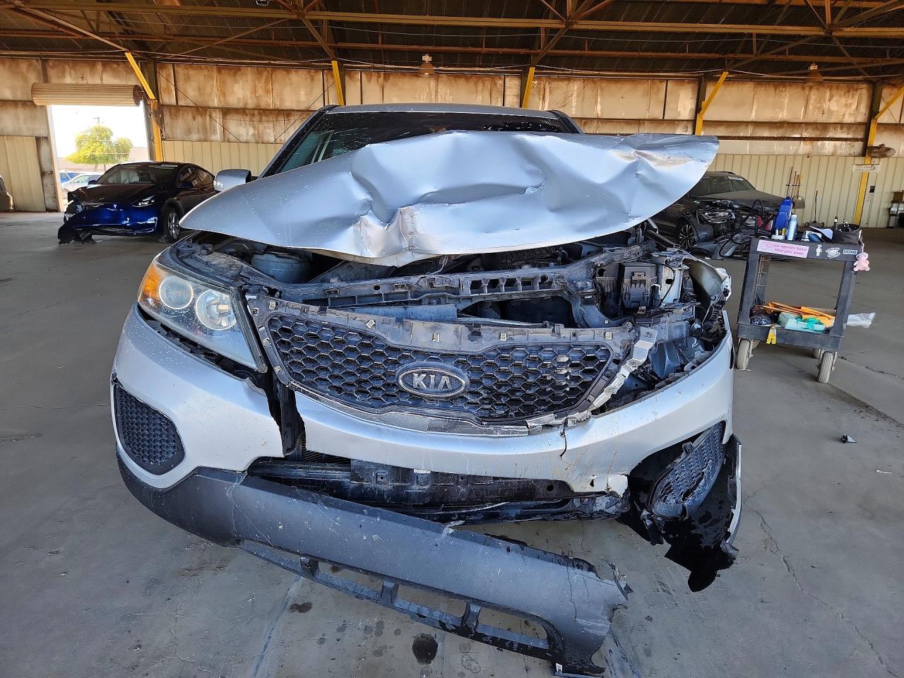 2013 KIA SORENTO LX photo 13