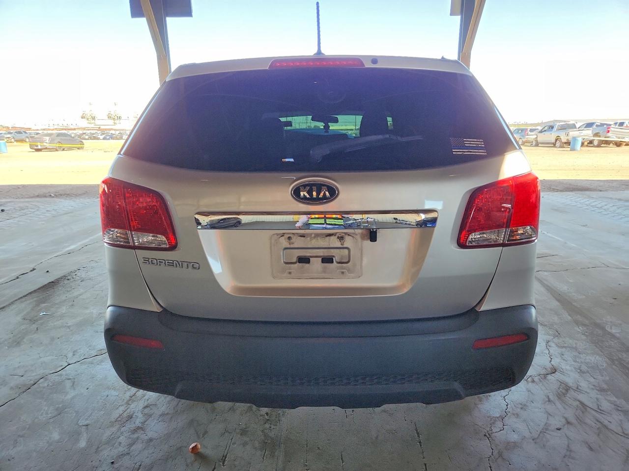 2013 KIA SORENTO LX photo 16