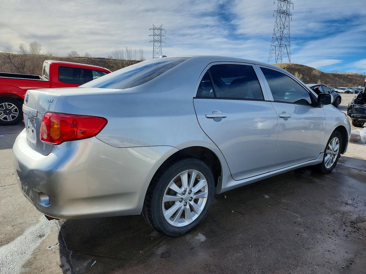 2009 TOYOTA COROLLA LE photo 3