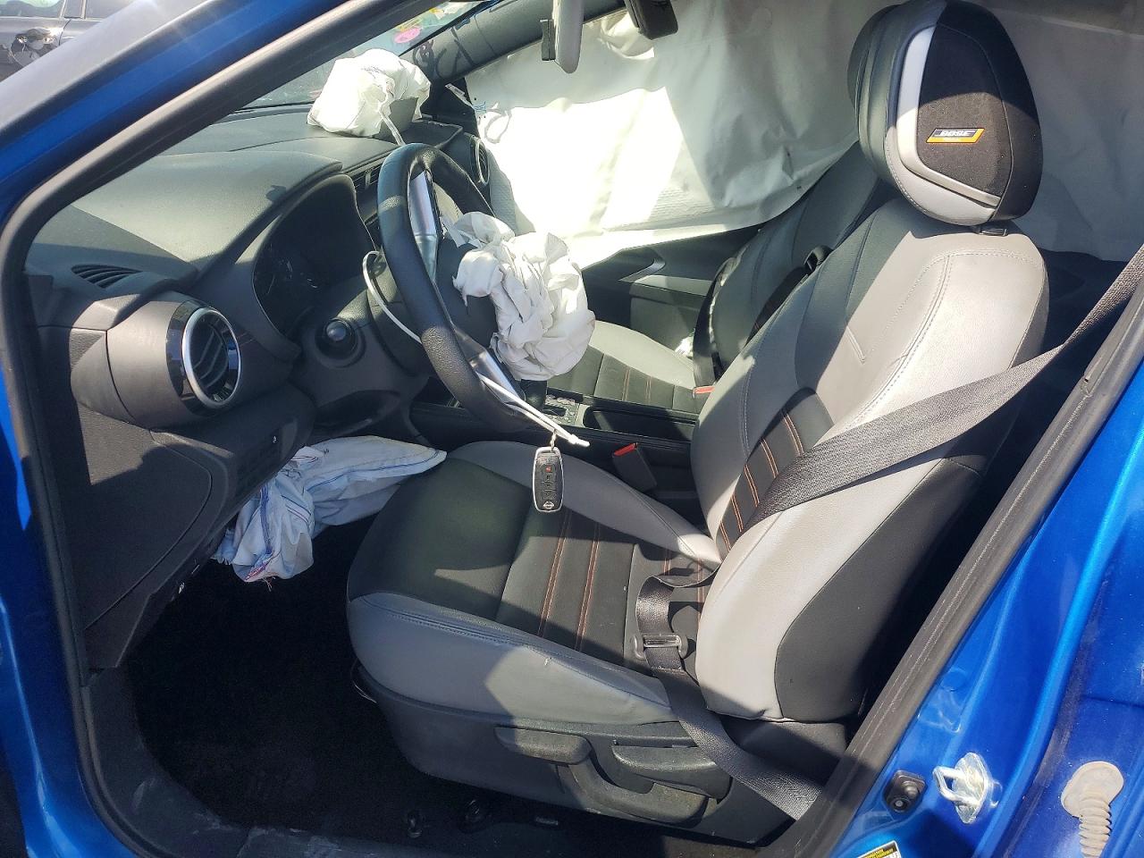 2023 NISSAN KICKS SR photo 7
