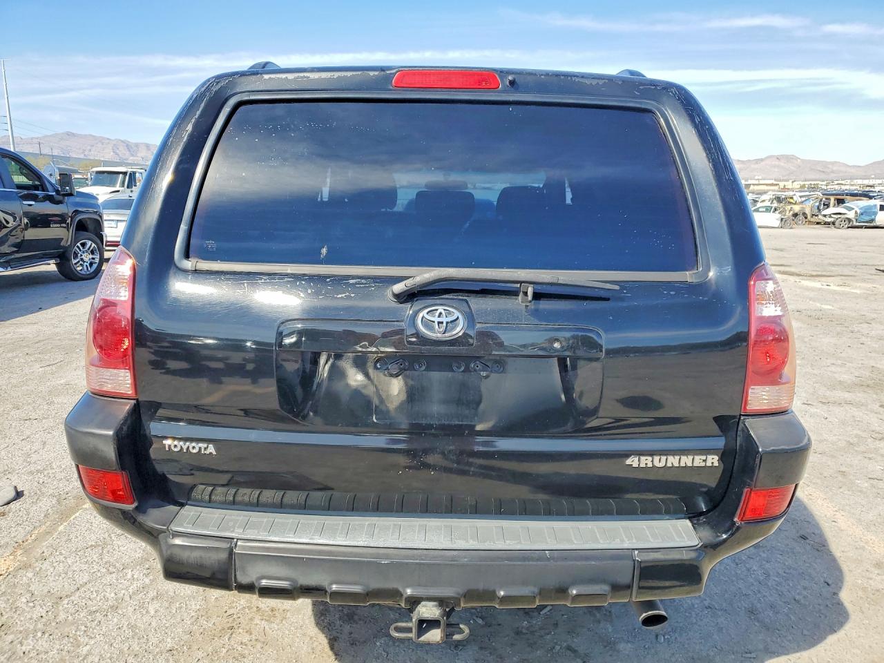 2005 TOYOTA 4RUNNER SR5 photo 11