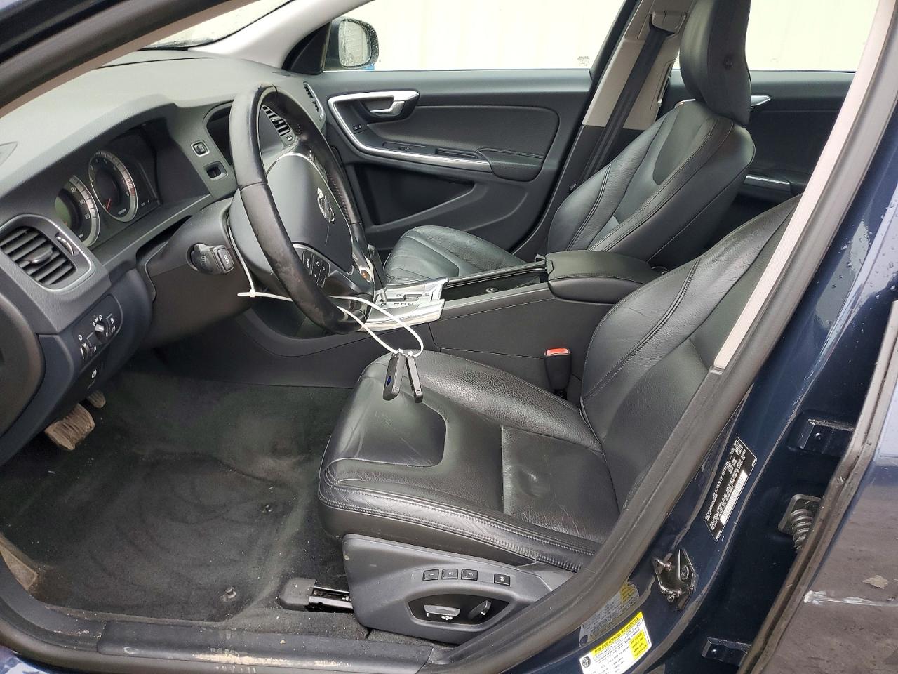 2011 VOLVO S60 T6 photo 19
