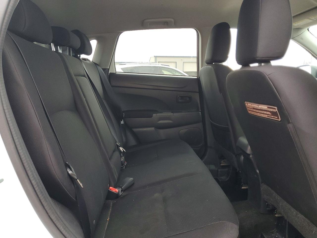 2015 MITSUBISHI OUTLANDER SPORT ES photo 21