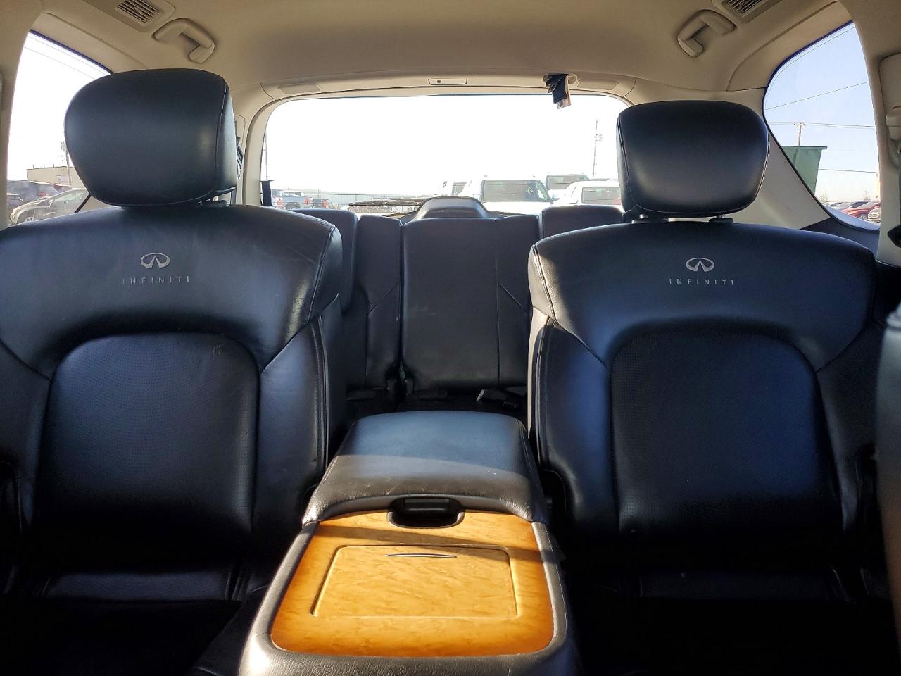 2013 INFINITI QX56 BASE photo 10