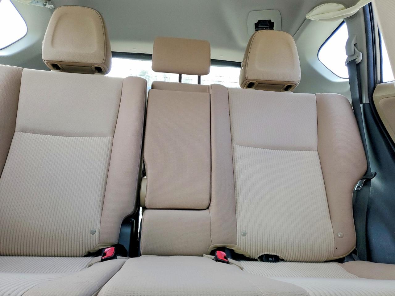 2013 TOYOTA RAV4 XLE photo 10