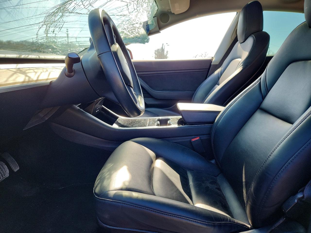 2018 TESLA MODEL 3 photo 13
