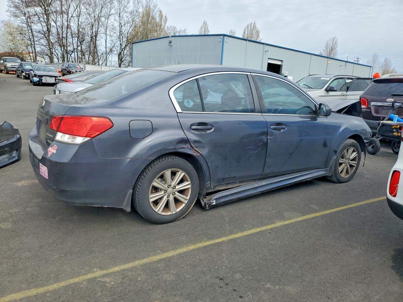 2011 SUBARU LEGACY 2.5I PREMIUM photo 3