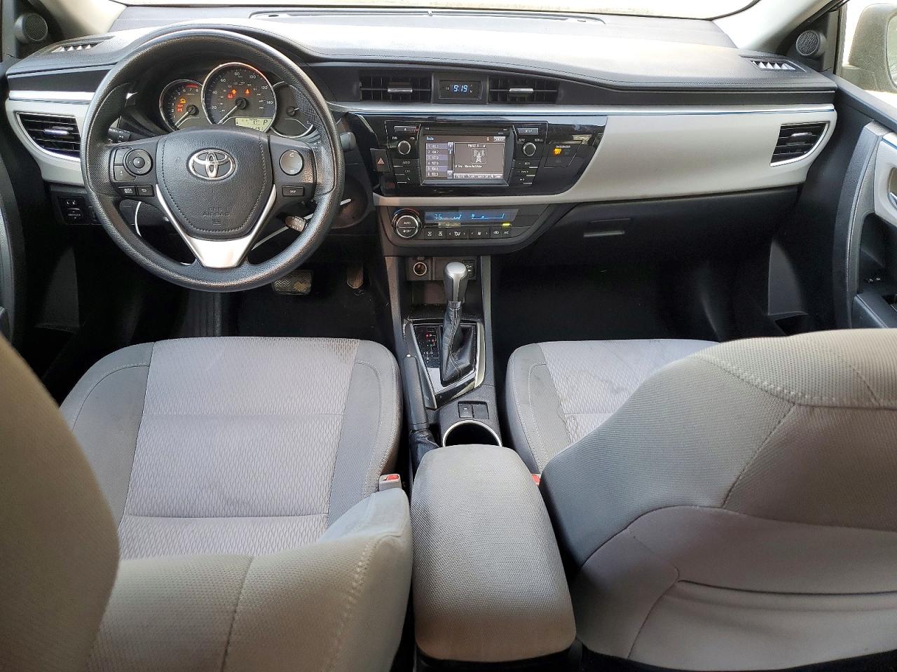 2014 TOYOTA COROLLA LE photo 15